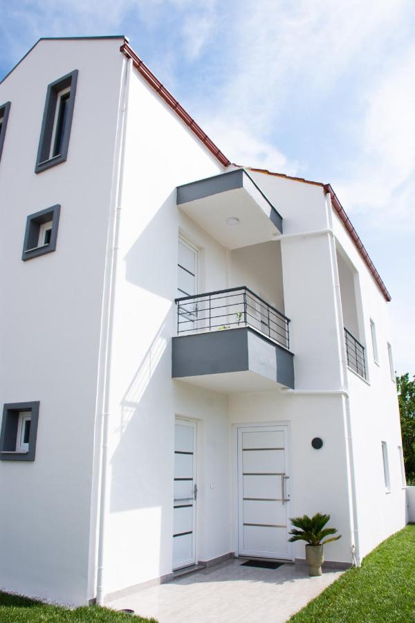 ניקיטי Sithon Diamond Suites 1 מראה חיצוני תמונה